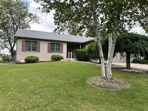 20 Barbara Dr, Columbia City, IN 46725