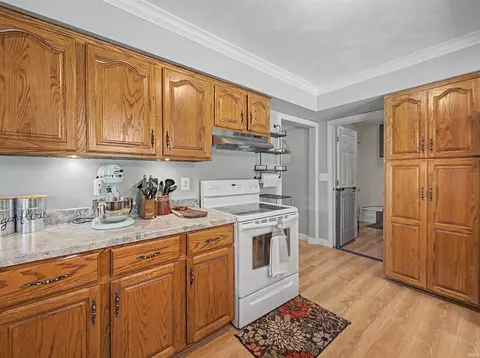 Kitchen - 10364 N 700 E, Odon, IN 47562 photo 4 of 7