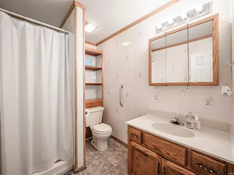 Bath - 10364 N 700 E, Odon, IN 47562 photo 1 of 6