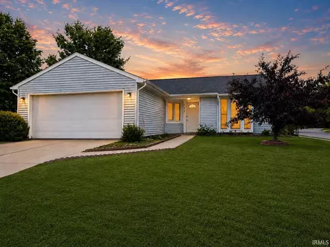 927 May Pl, Fort Wayne, IN 46825
