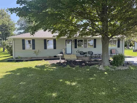 9871 S Evans Rd, Brookston, IN 47923