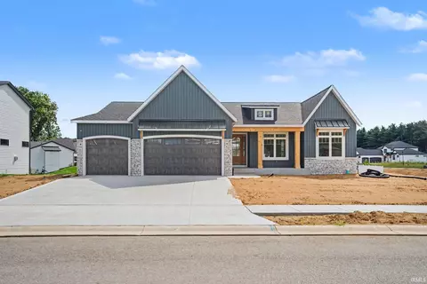 11188 Calle Jules Ct #322, Osceola, IN 46561