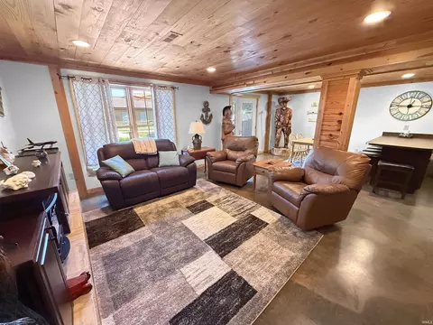 8866 W Meadows Dr, Eckerty, IN 47116 photo 16