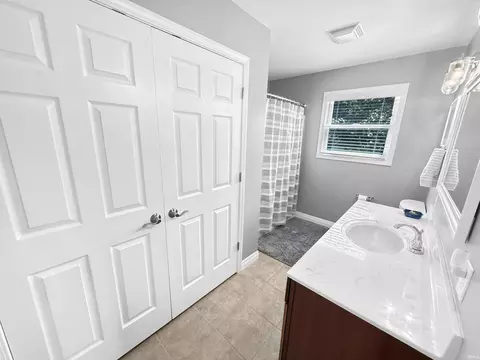 8866 W Meadows Dr, Eckerty, IN 47116 photo 7