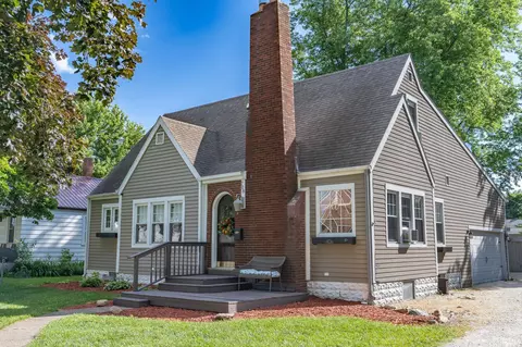 708 S Market St, Winamac, IN 46996