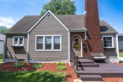708 S Market St, Winamac, IN 46996