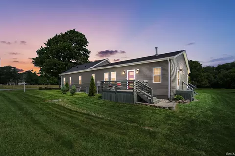 6033 N 200 E Rd, Huntington, IN 46750