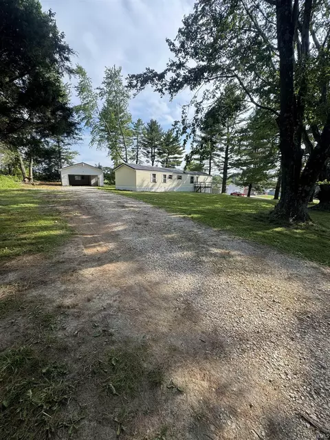 8392 Us Highway 50 Cmn, Shoals, IN 47581