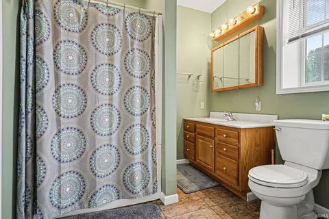 Bath - 19282 Yoder Dr, Goshen, IN 46528 photo 3 of 3