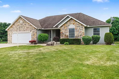 Exterior - 19282 Yoder Dr, Goshen, IN 46528 photo 4 of 9