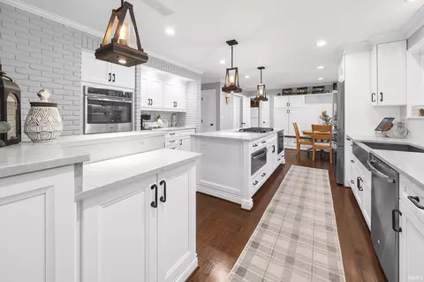 Kitchen - 1 Bohnert Ct, Jasper, IN 47546 photo 4 of 5