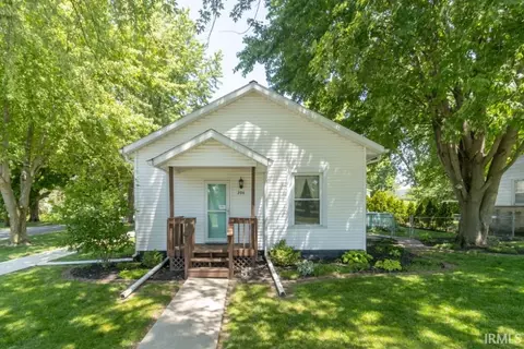 Exterior - 206 W School St, Mount Summit, IN 47361 photo 10 of 10
