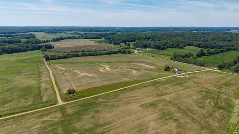 4699 Moss Rd, Boonville, IN 47601