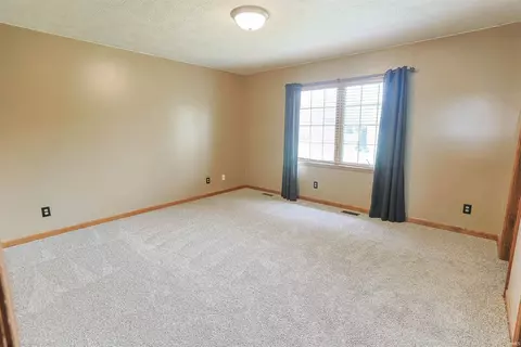 Bedroom - 50820 Stonebridge Dr, Granger, IN 46530 photo 4 of 8