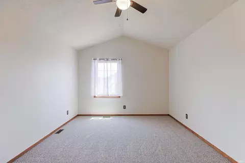 Bedroom - 50820 Stonebridge Dr, Granger, IN 46530 photo 5 of 8