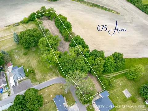 104 North St, Sidney, IN 46562