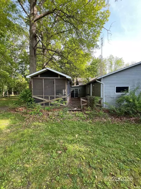 Exterior - 6600 S 300 E, Hamilton, IN 46742 photo 7 of 8