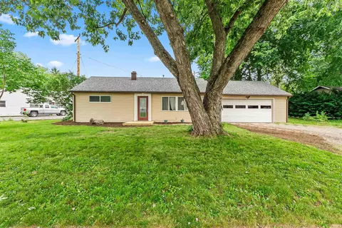 627 Courtney Dr, New Haven, IN 46774
