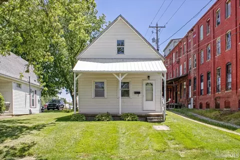 420 N West St, Winchester, IN 47394