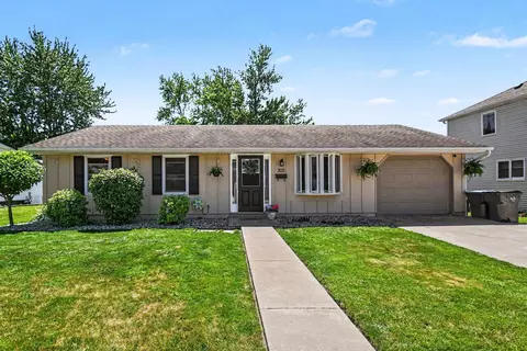 305 W Indiana Ave, Nappanee, IN 46550