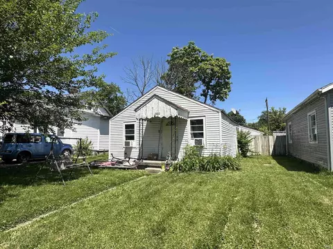 2200 S Biltmore Ave, Muncie, IN 47302