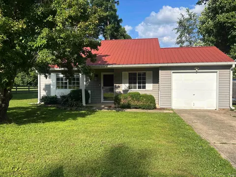 801 N Paddington Way, Ellettsville, IN 47429