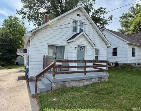 214 S Main St, Huntingburg, IN 47542