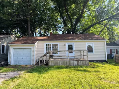 2324 E Riverside Dr, Evansville, IN 47714