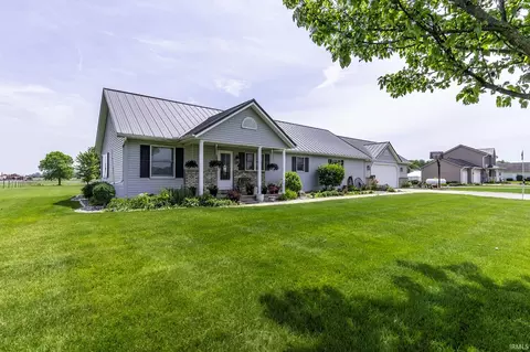 1335 S 700 W, Topeka, IN 46571