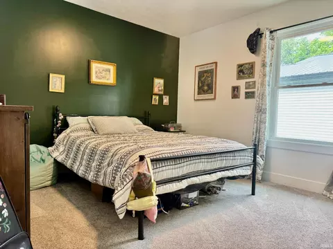 Bedroom - 422 17th St, Bedford, IN 47421 photo 1 of 5