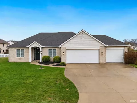 4611 Dupont Oaks Pl, Fort Wayne, IN 46845
