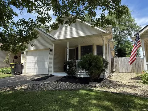 400 W Somersbe Pl, Bloomington, IN 47403
