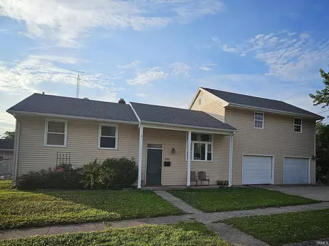 203 S 21st St, Vincennes, IN 47591