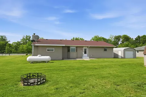 Exterior - 4177 Us 6 Hwy, Waterloo, IN 46793 photo 7 of 10