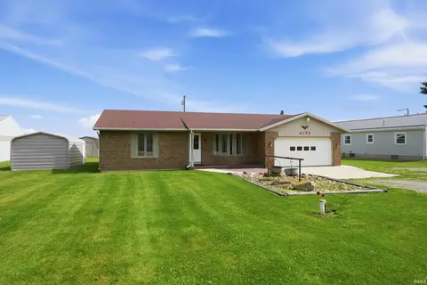 Exterior - 4177 Us 6 Hwy, Waterloo, IN 46793 photo 3 of 10
