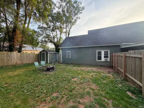 Exterior - 965 S 9th St, Mitchell, IN 47446 photo 4 of 5