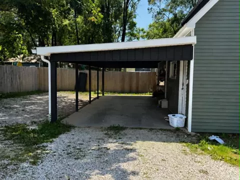 Exterior - 965 S 9th St, Mitchell, IN 47446 photo 3 of 5
