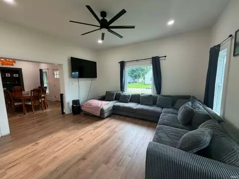 Living - 965 S 9th St, Mitchell, IN 47446 photo 1 of 2