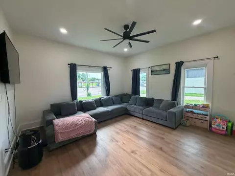 Living - 965 S 9th St, Mitchell, IN 47446 photo 2 of 2
