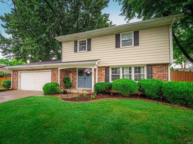 7800 Meadow Ln, Newburgh, IN 47630