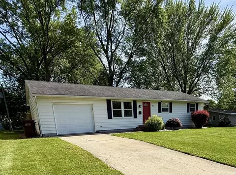 904 Carlin Pl, Angola, IN 46703