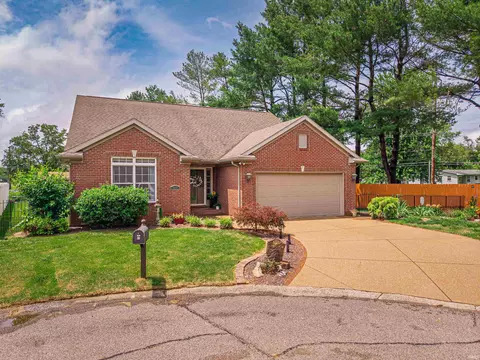 1617 Peach Ct, Evansville, IN 47715