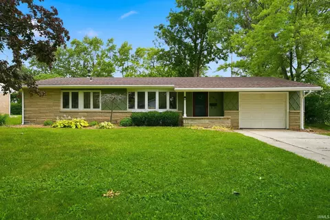 2915 Dodge Ave, Fort Wayne, IN 46805