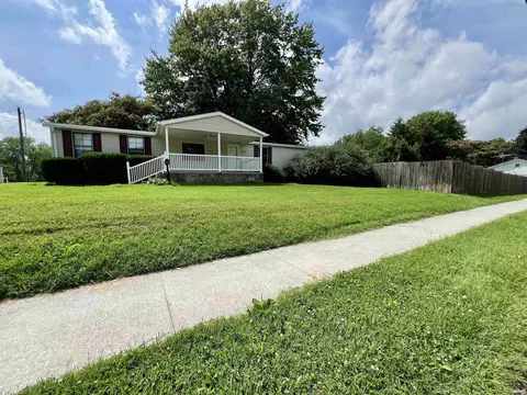507 S Main St, Fort Branch, IN 47648