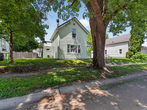 422 Frederick St, Huntington, IN 46750