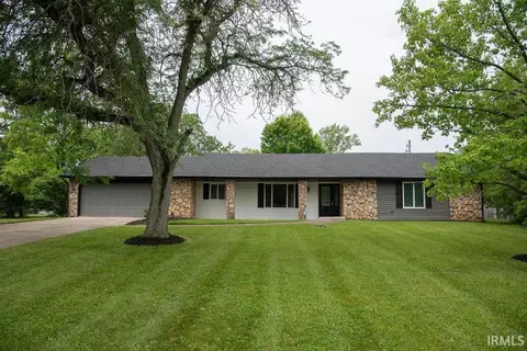 7501 Hamilton Dr, Muncie, IN 47303