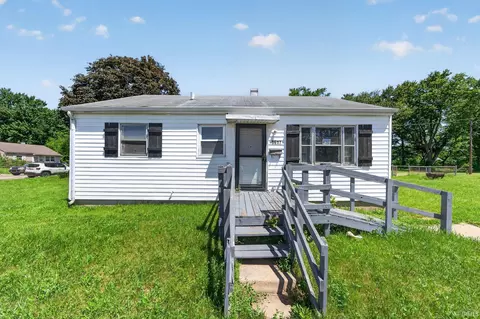 3617 W Washington St, South Bend, IN 46619