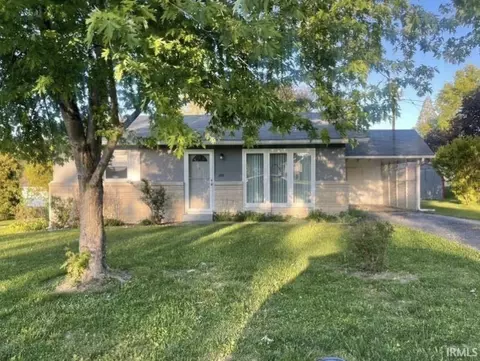 209 S Wallace St, Dale, IN 47523
