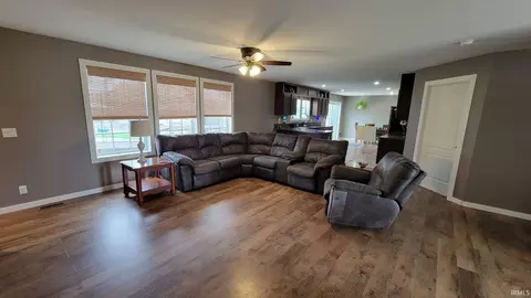 Living - 565 E Morse St, Markle, IN 46770 photo 1 of 1