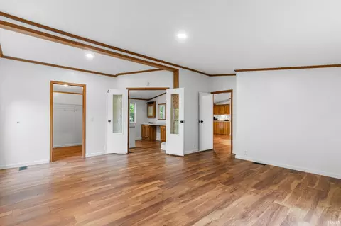506 E Main St, Chalmers, IN 47929 photo 10